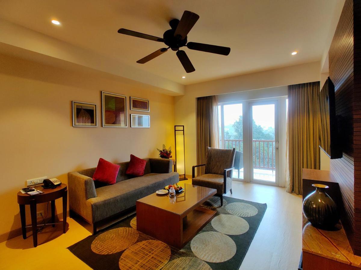 Fariyas Resort Лонавла Екстер'єр фото