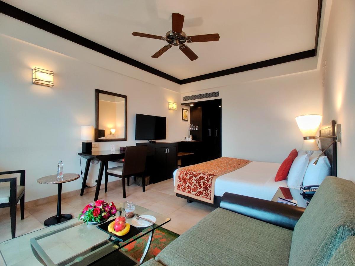 Fariyas Resort Лонавла Екстер'єр фото