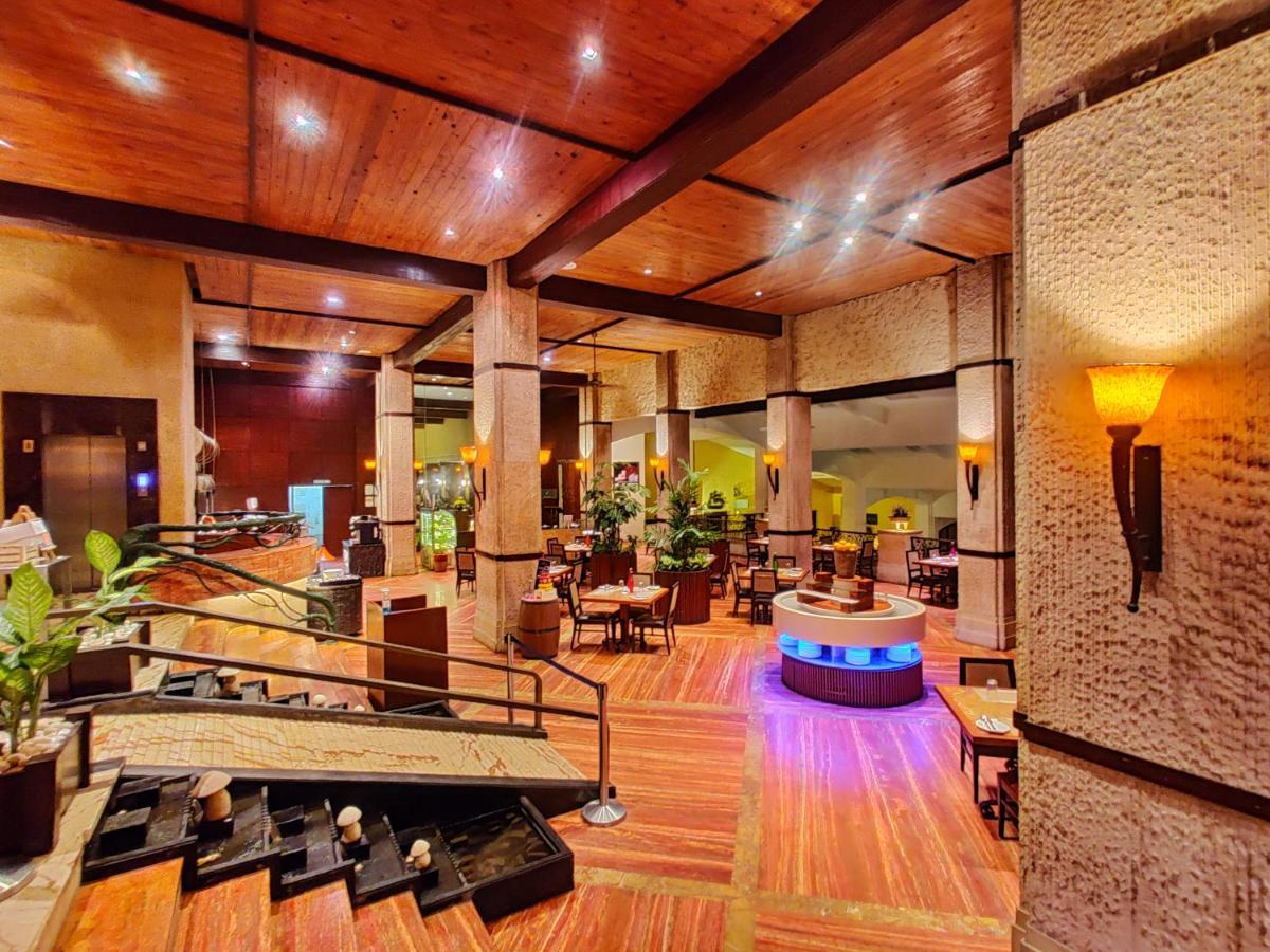 Fariyas Resort Лонавла Екстер'єр фото
