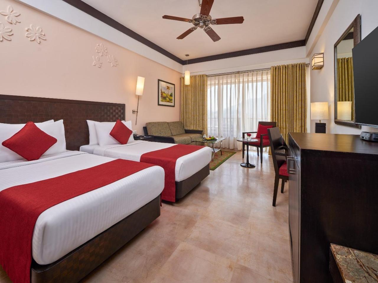 Fariyas Resort Лонавла Екстер'єр фото